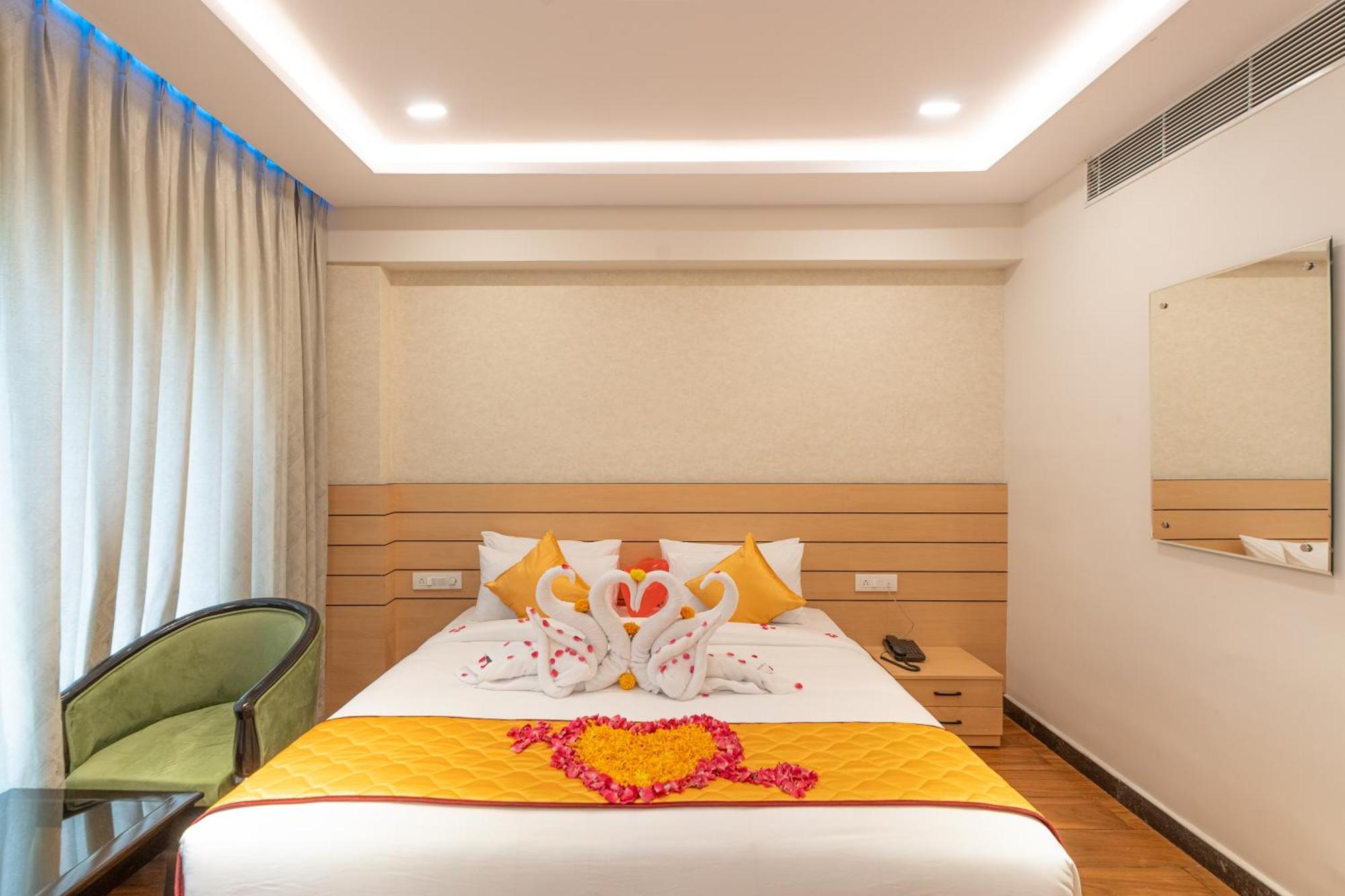 Serene Resort Hyderabad Шемшабад Екстер'єр фото