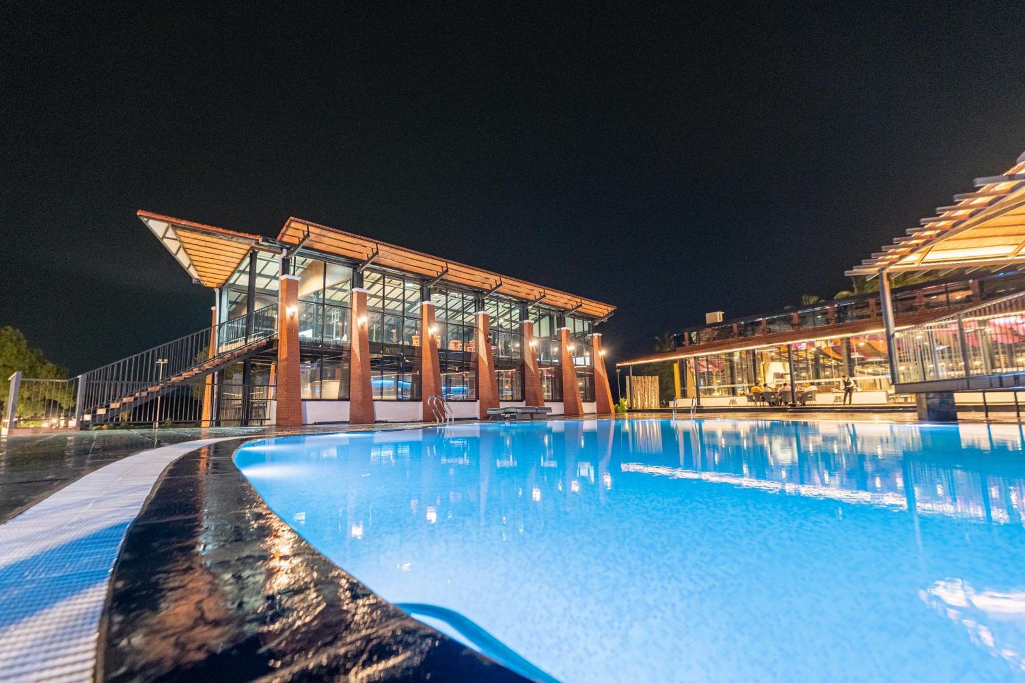Serene Resort Hyderabad Шемшабад Екстер'єр фото